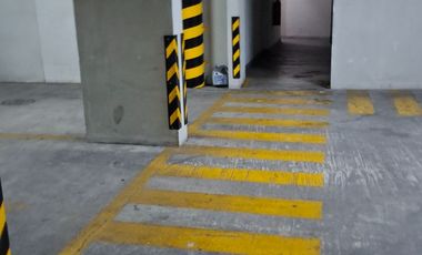ALQUILO MODERNO DPTO AMOBLADO  1 DORMITORIO VISTA INTERNA C/COCHERA