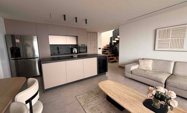 VENTA HERMOSO APARTAMENTO DUPLEX, LOMA LOS MESA