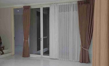 Disewakan Rumah Rapi dan Siap Huni di Discovery Bintaro Jaya, Tangerang Selatan