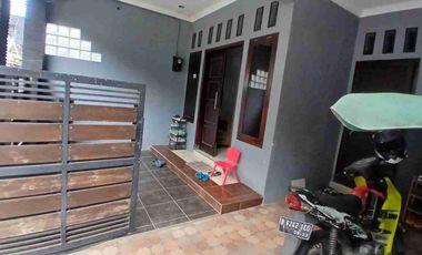 Jual Cepat Rumah Modern Minimalis Siap Huni di Griya Lembah Depok