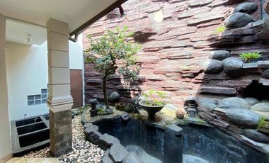 RUMAH CANTIK TERAWAT LUAS DAN MEWAH DI MEKARWANGI BANDUNG
