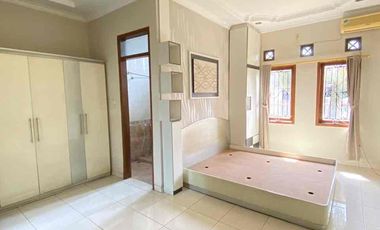RUMAH CANTIK TERAWAT LUAS DAN MEWAH DI MEKARWANGI BANDUNG