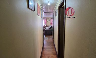 Venta de casa de dos pisos, 5 hab, 3 baños, Cerro Alegre, Valparaíso