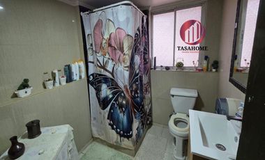 Venta de casa de dos pisos, 5 hab, 3 baños, Cerro Alegre, Valparaíso