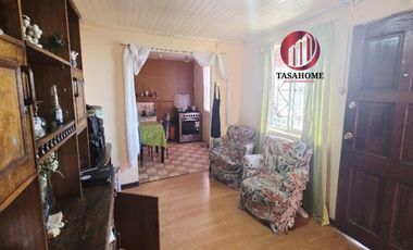Venta de casa de dos pisos, 5 hab, 3 baños, Cerro Alegre, Valparaíso