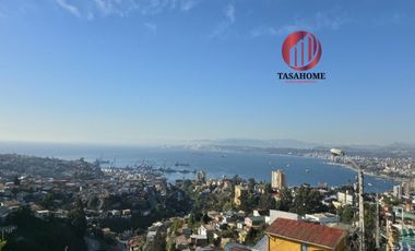 Venta de casa de dos pisos, 5 hab, 3 baños, Cerro Alegre, Valparaíso