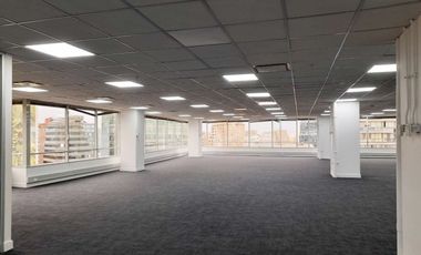 ARRIENDO  Oficina de 466,20 m2, Metro Pedro de Valdivia