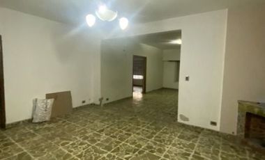 CASA DE 6 AMBIENTES