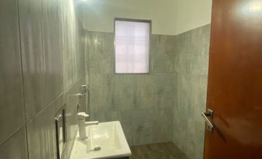 CASA DE 6 AMBIENTES
