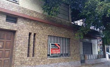 CASA DE 6 AMBIENTES