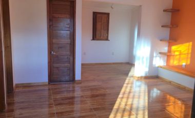 Arriendo casa en Carlos Pezo Veliz/Herfanos/Nueva Imperial
