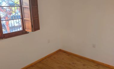 Arriendo casa en Carlos Pezo Veliz/Herfanos/Nueva Imperial