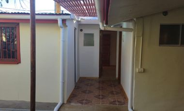Arriendo casa en Carlos Pezo Veliz/Herfanos/Nueva Imperial