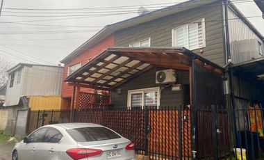 Se vende casa con quincho y 4 dormitorios San Pablo
