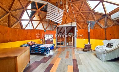 Leon Propiedades vende sitio con casa en sector Lo Águila, Curacaví.