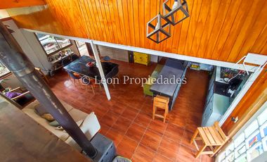 Leon Propiedades vende sitio con casa en sector Lo Águila, Curacaví.