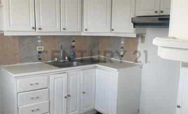 VENTA HERMOSA CASA 3 PISOS EN CONJUNTO PRIVADO SECTOR JEFATURA DE TRANSITO