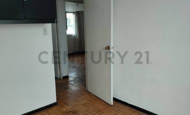 VENTA HERMOSA CASA 3 PISOS EN CONJUNTO PRIVADO SECTOR JEFATURA DE TRANSITO
