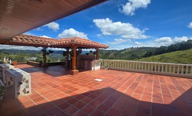 VENTA DE FINCA EN GUARNE VEREDA YOLOMBAL