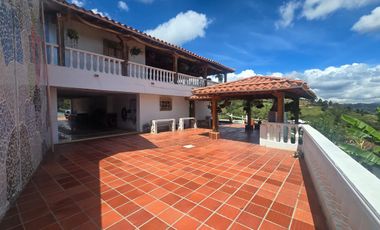 VENTA DE FINCA EN GUARNE VEREDA YOLOMBAL