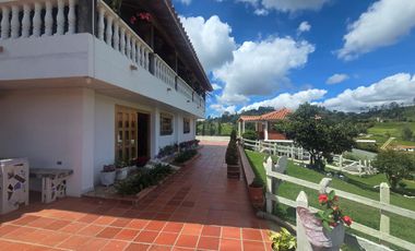 VENTA DE FINCA EN GUARNE VEREDA YOLOMBAL