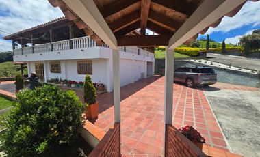 VENTA DE FINCA EN GUARNE VEREDA YOLOMBAL
