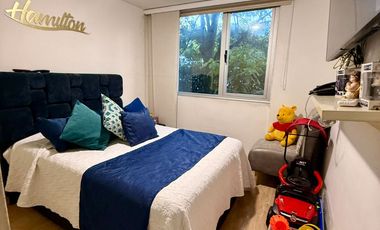 Vendo apto central Av Guabinal moderno y elegante primer piso con patio Bosque Largo
