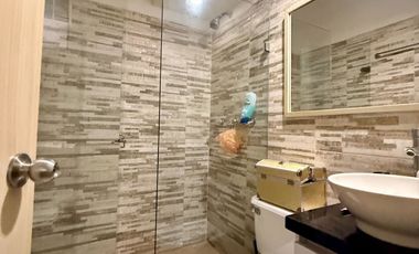 Vendo apto central Av Guabinal moderno y elegante primer piso con patio Bosque Largo