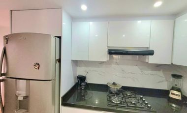 Vendo apto central Av Guabinal moderno y elegante primer piso con patio Bosque Largo