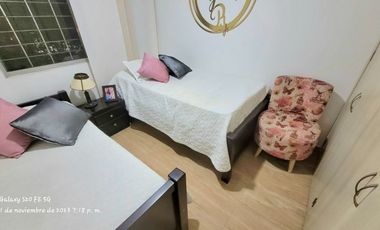 Vendo apto central Av Guabinal moderno y elegante primer piso con patio Bosque Largo