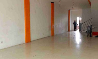 Disewakan/Dijual ruko 3 lantai di Raya Pekayon Bekasi Selatan