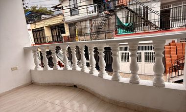 Casa 2 pisos con Gran Potencial de Rentabilidad – Junto a la Universidad de Ibagué Barrio Av ambala