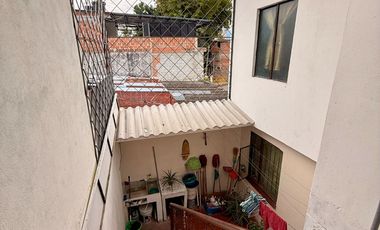 Casa 2 pisos con Gran Potencial de Rentabilidad – Junto a la Universidad de Ibagué Barrio Av ambala