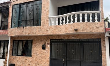 Casa 2 pisos con Gran Potencial de Rentabilidad – Junto a la Universidad de Ibagué Barrio Av ambala