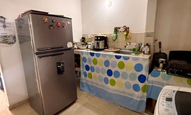 Casa con plancha central con garaje en el Topacio cerca Avenida con Gran Potencial de Rentabilidad