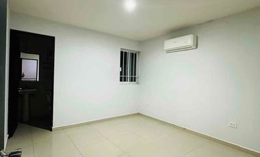 renta de casa en privada con alberca