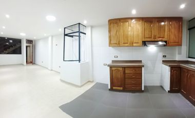 LINDO DEPARTAMENTO DE 2 DORMITORIOS EN TERCER PISO - LA PERLA ALTA