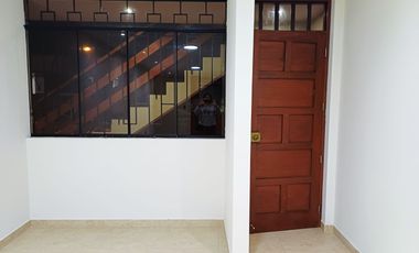 LINDO DEPARTAMENTO DE 2 DORMITORIOS EN TERCER PISO - LA PERLA ALTA