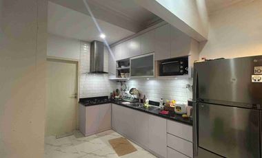JUAL CEPAT!! RUMAH BAGUS DAN LUAS 2 LANTAI DI PERUM. GRAND MAHAKAM, SAMARIMDA