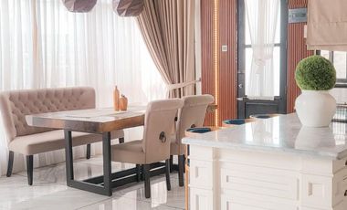Jual Rumah MEWAH FULLY FURNISHED HOOK di Gegerkalong sarijadi Setiabudi Bandung