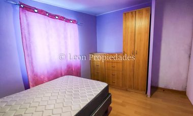 Leon Propiedades vende casa en villa, en Curacaví centro.