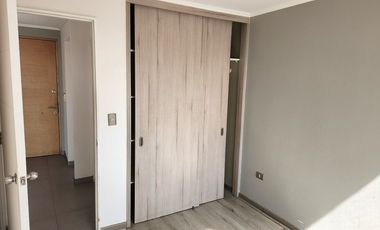 Arriendo Departamento/ 1D + 1B. Cercano al Metro!