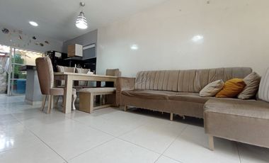 Se vende casa en los Cedros Soledad