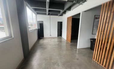 Oficina en arriendo en La Esmeralda, Itagüí