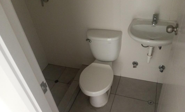 En venta exclusivo departamento en el 5to piso + estacionamiento en Urb. Lima Polo and Hunt Club, Surco.