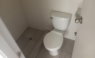 En venta exclusivo departamento en el 6to piso + estacionamiento en Urb. Lima Polo and Hunt Club, Surco.