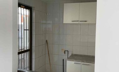 CALLE LARGA - ARRIENDO CASA