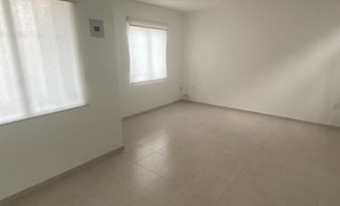 Renta de Casa en Fraccionamiento Urbi Calimaya