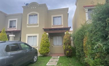 Renta de Casa en Fraccionamiento Urbi Calimaya