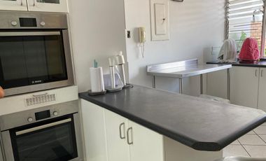 Higuereta - Casa con 2 Jardines, 4 Dorm. 2 Cocheras